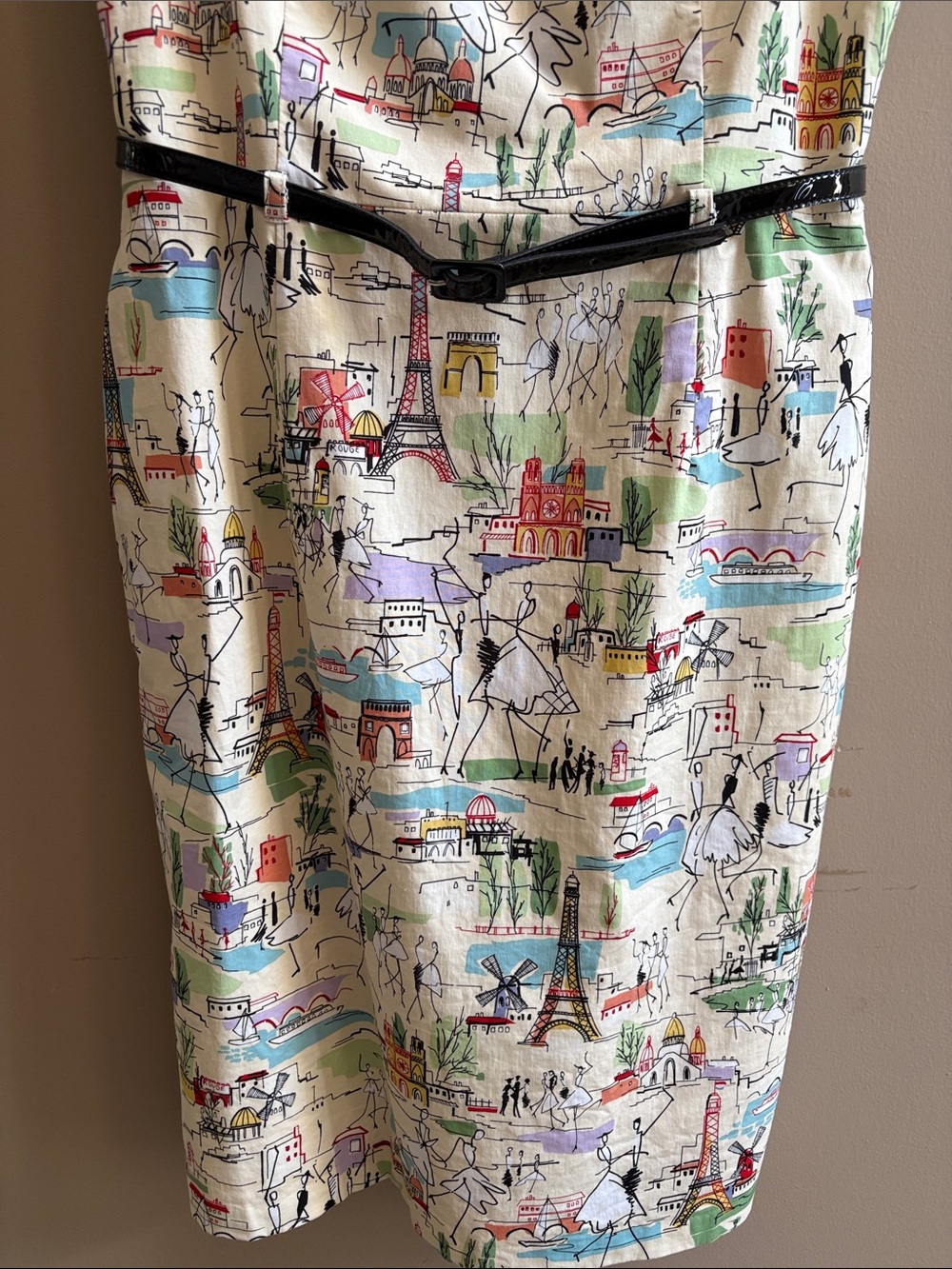 David Meister Paris Eiffel Tower dress with belt
Sz 12 newly dry cleaned - Picture 4 of 10
